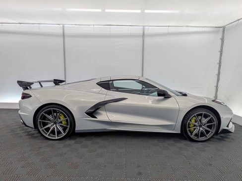 Used 2021 Chevrolet Corvette Stingray Premium Cpe w/ Z51 Performance Package RWD image 7