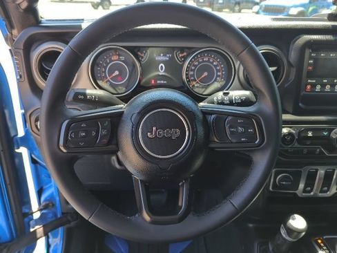 Used 2023 Jeep Wrangler Sport AWD/4WD image 11