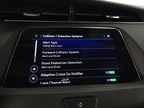 Used 2020 Cadillac XT4 Premium Luxury AWD/4WD image 28