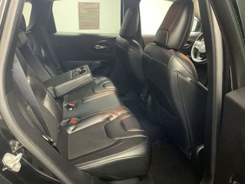 Used 2021 Jeep Cherokee Latitude Plus image 27