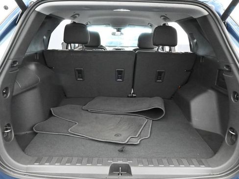 Used 2024 Chevrolet Equinox LT FWD image 34