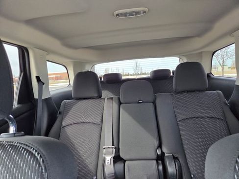 Used 2018 Dodge Journey SE image 22
