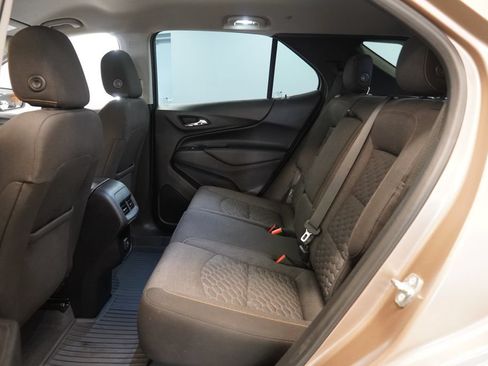Used 2019 Chevrolet Equinox LT FWD image 27
