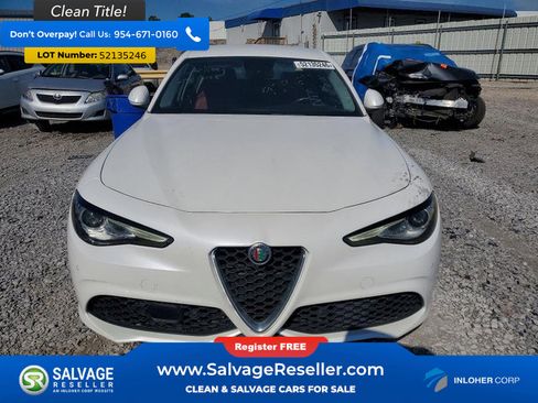 Used 2017 Alfa Romeo Giulia Ti w/ TI 18" Sport Package AWD/4WD image 7
