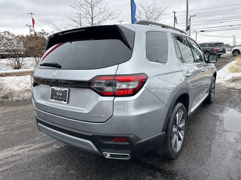 Used 2023 Honda Pilot Elite image 14