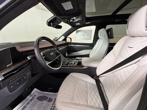 New 2026 Cadillac Escalade ESV Platinum Sport image 13