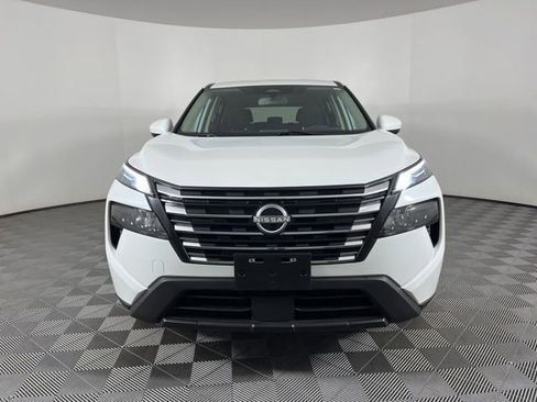 Used 2024 Nissan Rogue SV image 7