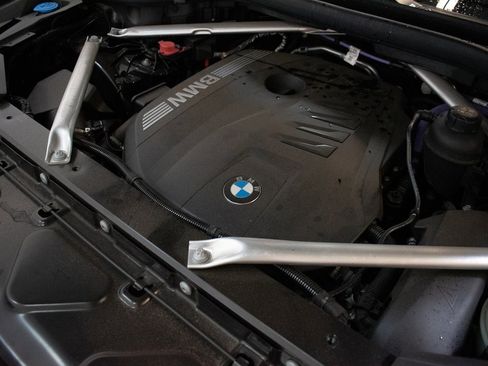 Certified 2024 BMW X5 xDrive40i image 17