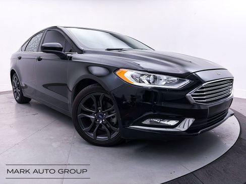Used 2018 Ford Fusion SE w/ Equipment Group 201A image 1