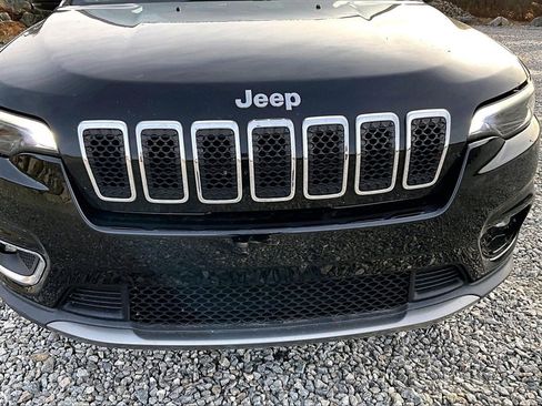 Used 2019 Jeep Cherokee Limited image 26