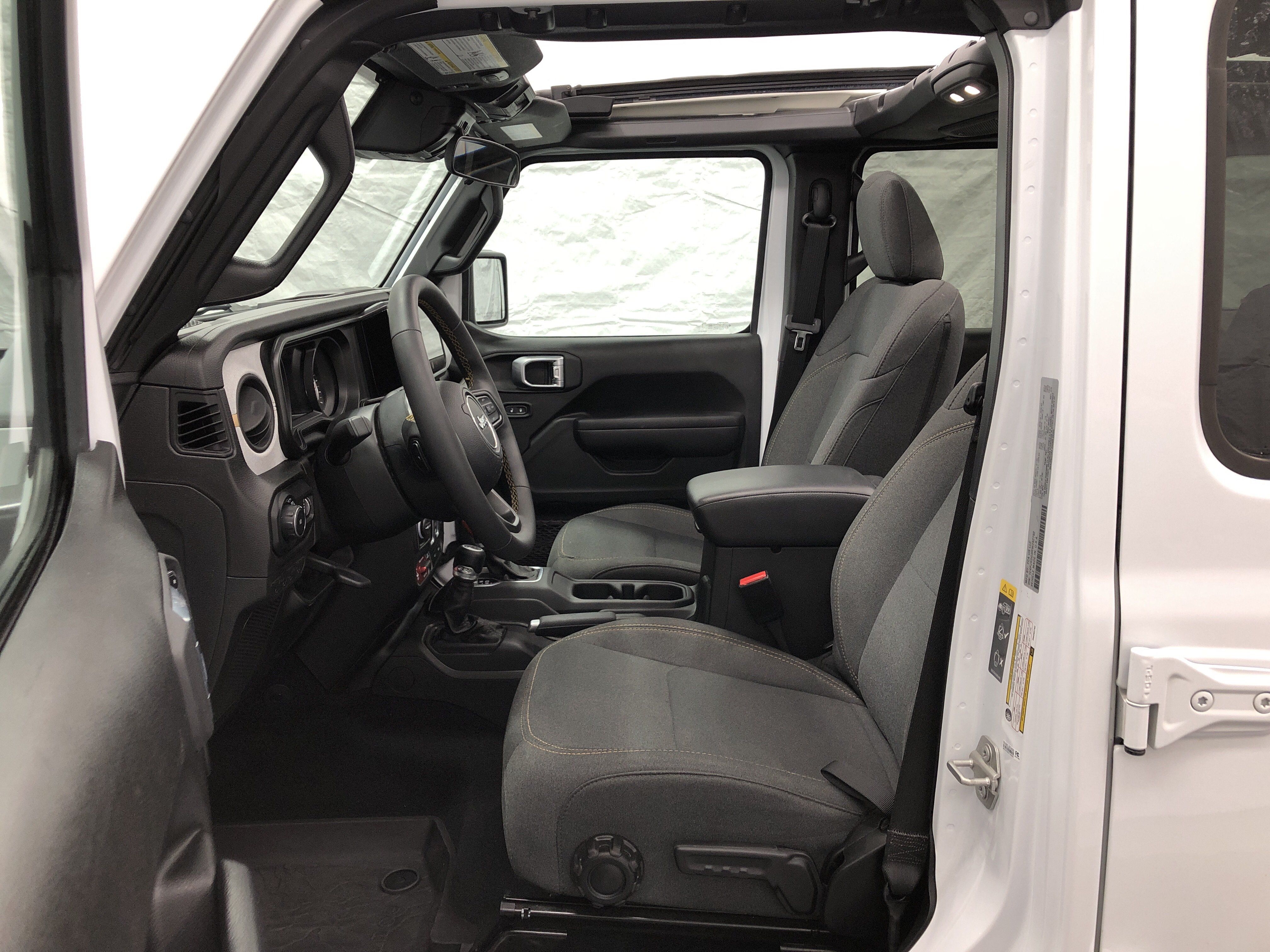 Used 2024 Jeep Wrangler Unlimited Sport AWD/4WD image 9
