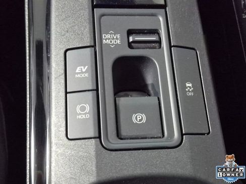 Used 2024 Toyota Prius XLE AWD/4WD image 20