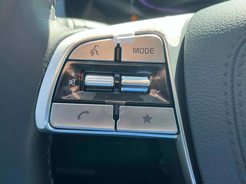 New 2025 Kia Telluride EX w/ EX Captain's Chair Package image 19