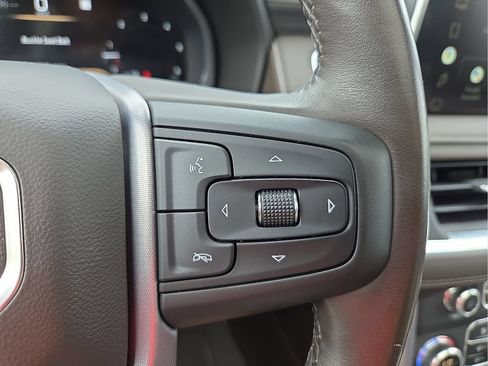Used 2022 GMC Yukon SLT w/ SLT Premium Package AWD/4WD image 19
