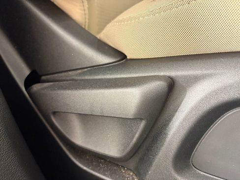 Used 2021 Ford Explorer 2WD image 35