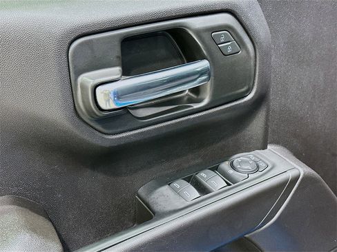 Used 2024 Chevrolet Silverado 1500 Custom image 17