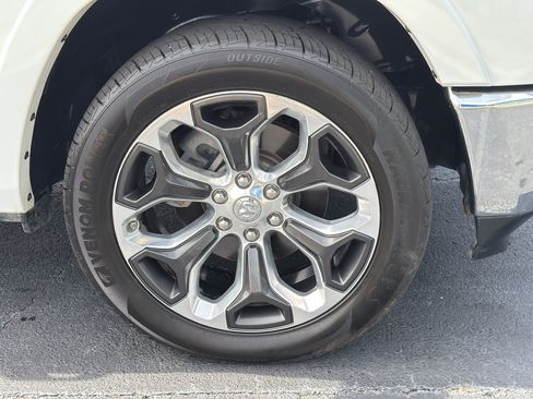 Used 2019 RAM 1500 Limited AWD/4WD image 40