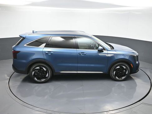 New 2025 Kia Sorento EX image 57