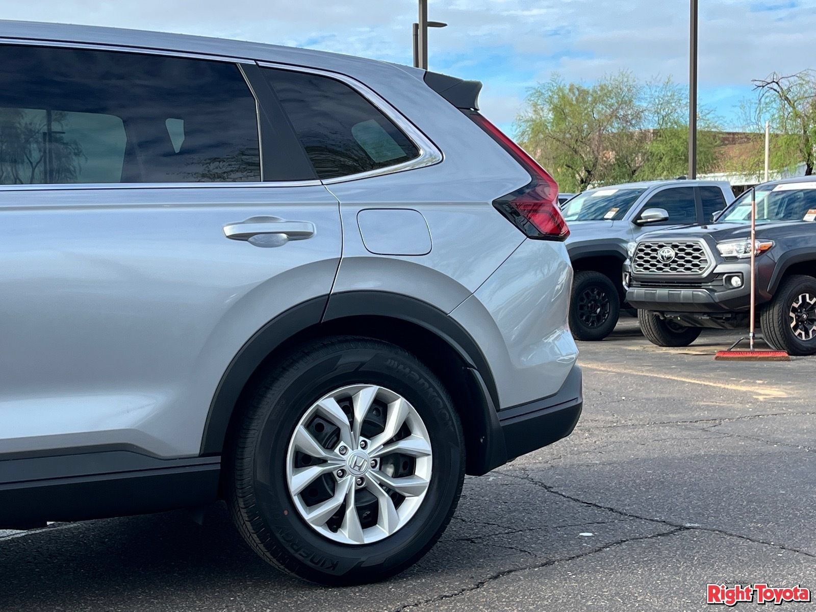 Used 2026 Honda CR-V LX image 10