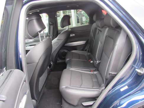 Used 2022 Genesis GV70 2.5T w/ Sport Prestige Package AWD/4WD image 12