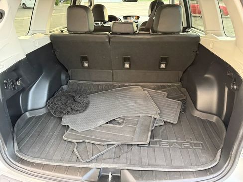 Used 2017 Subaru Forester 2.5i Touring AWD/4WD image 23