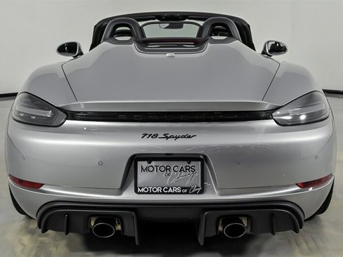 Used 2022 Porsche 718 Boxster Spyder RWD image 9