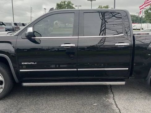 Used 2017 GMC Sierra 1500 Denali w/ Denali Ultimate Package AWD/4WD image 3