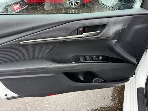 New 2026 Toyota Camry Hybrid image 12