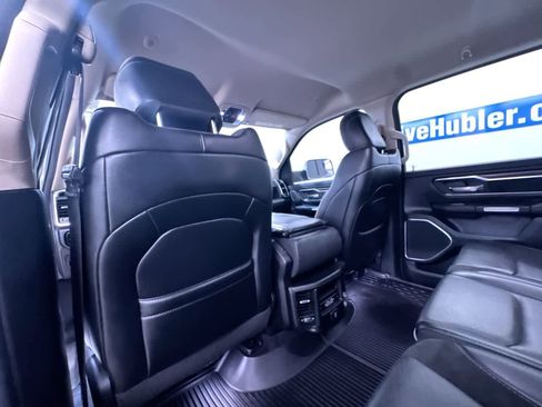 Used 2019 RAM 1500 Laramie image 38
