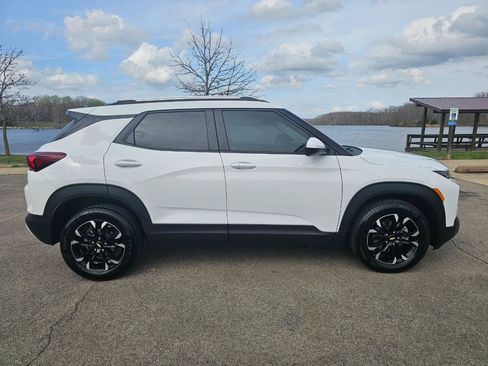 Used 2022 Chevrolet TrailBlazer LT w/ Confidence II Package image 4