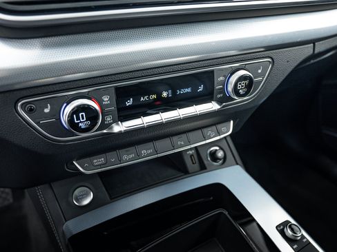 Certified 2024 Audi Q5 2.0T Premium Plus AWD/4WD image 19