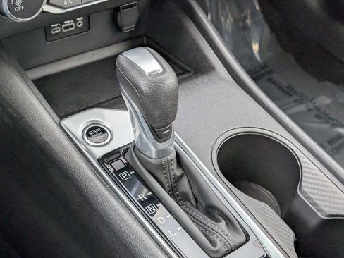 Used 2025 Nissan Altima 2.5 SV image 26