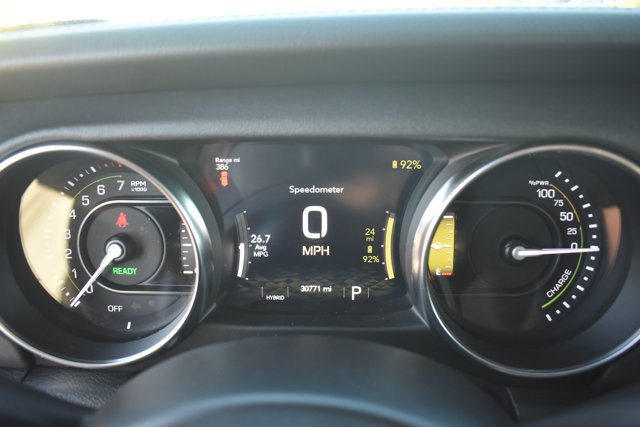 Used 2023 Jeep Wrangler Unlimited Sahara AWD/4WD image 22