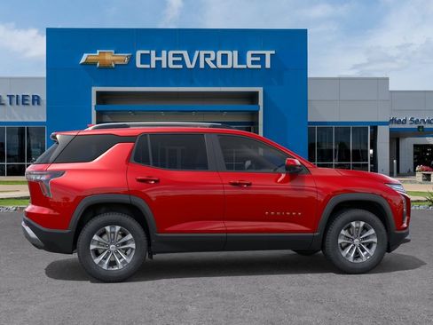 New 2026 Chevrolet Equinox LT w/ Safety and Technology Package FWD image 5