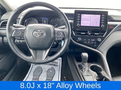 Used 2023 Toyota Camry SE image 6