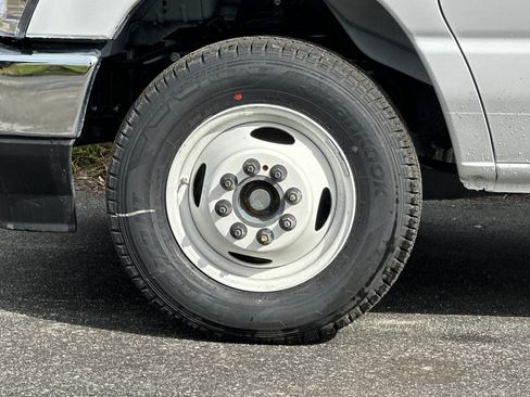 New 2025 Ford E-350 and Econoline 350 Super Duty w/ Power Equipment Group image 22