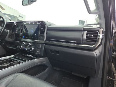 Used 2023 Ford F250 Lariat w/ Lariat Ultimate Package AWD/4WD image 15