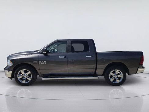 Used 2017 RAM 1500 Lone Star RWD image 2