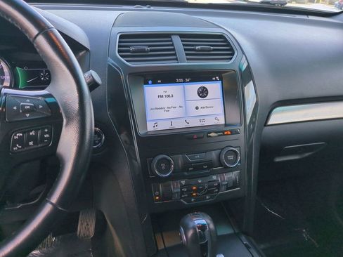 Used 2019 Ford Explorer XLT w/ Equipment Group 201A image 22