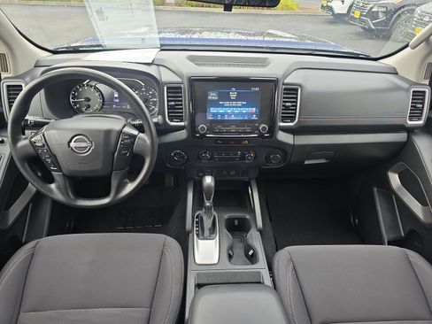 Used 2023 Nissan Frontier SV image 27
