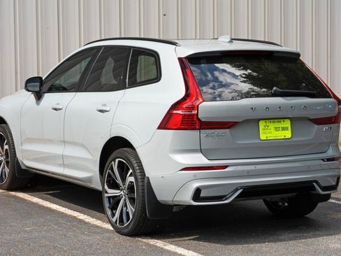 Used 2025 Volvo XC60 B5 Ultra w/ Climate Package PRO AWD/4WD image 55