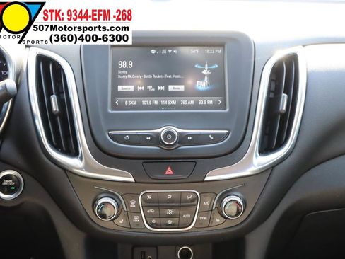 Used 2018 Chevrolet Equinox LT image 19