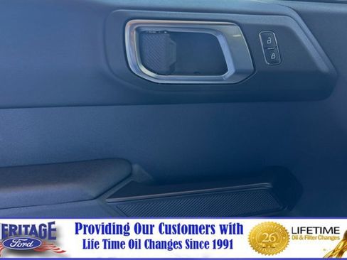 New 2024 Ford Bronco Badlands image 8