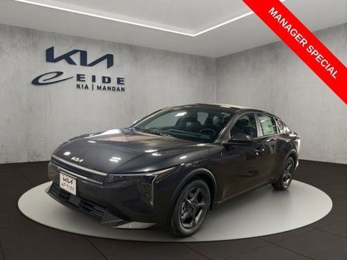 New 2026 Kia K4 FWD image 1