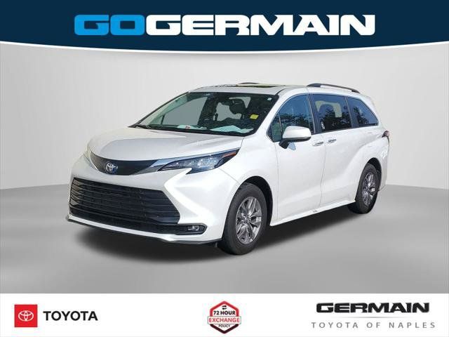 Certified 2025 Toyota Sienna XLE FWD image 1
