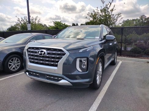 Used 2020 Hyundai Palisade Limited FWD image 3