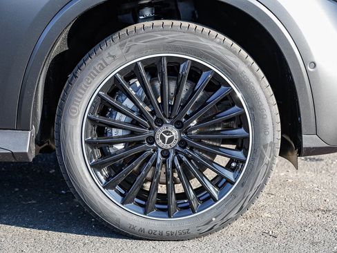 New 2026 Mercedes-Benz GLC 300 4MATIC image 9