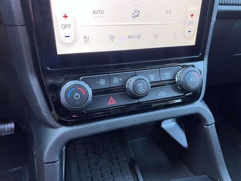 New 2025 Ford Ranger Lariat w/ FX4 Off-Road Package image 22