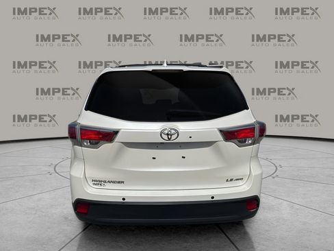 Used 2014 Toyota Highlander Plus image 4
