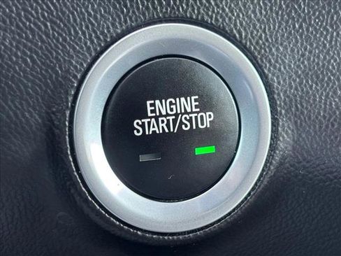 Used 2023 GMC Terrain SLT image 12